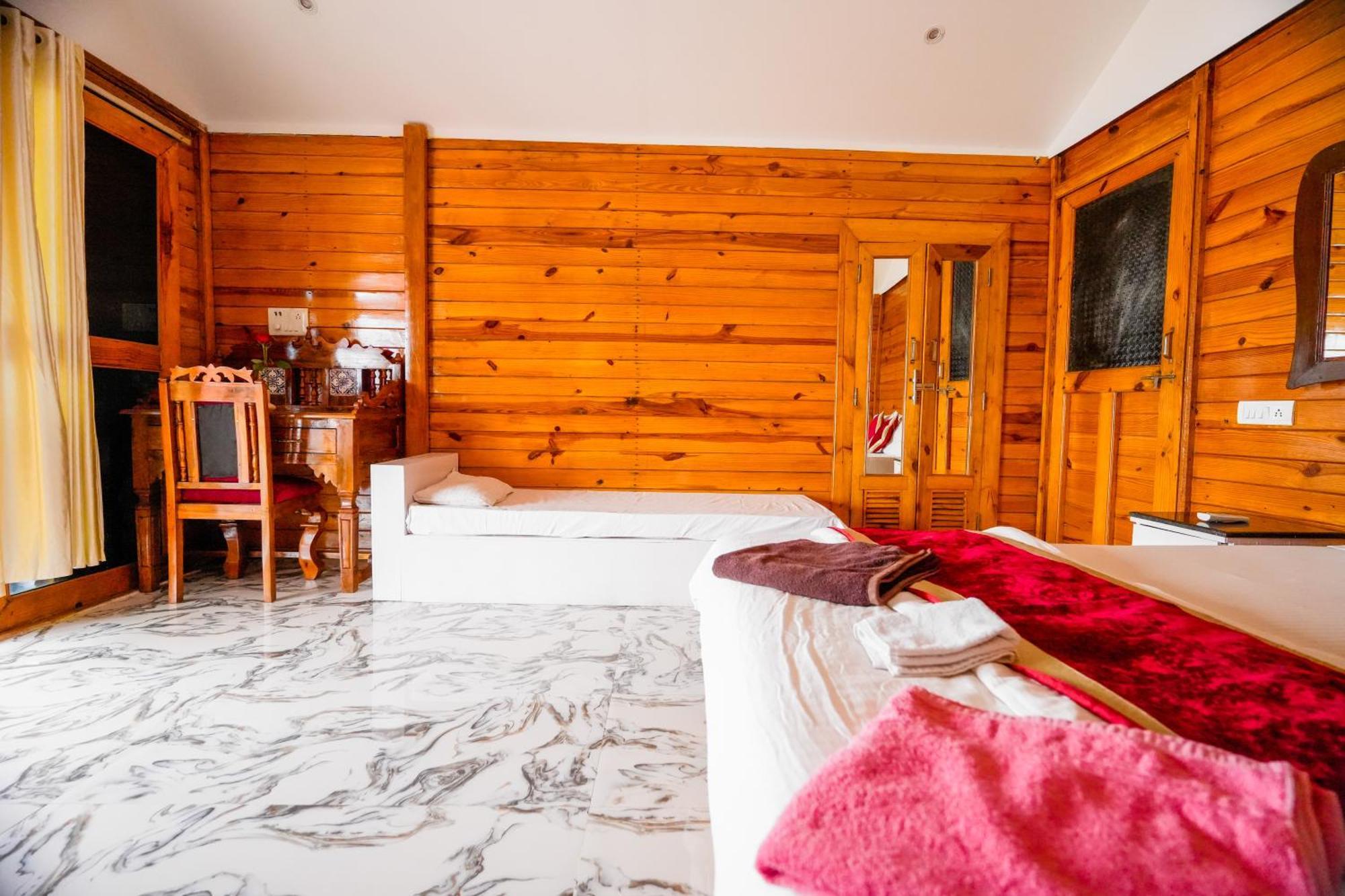 Om Sai Beach Resort Агонда Екстериор снимка